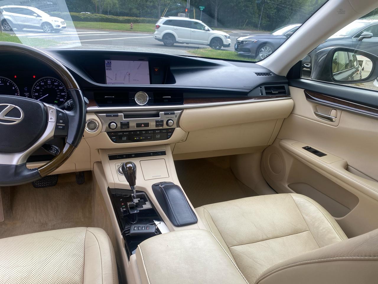 Lexus ES 350  2013