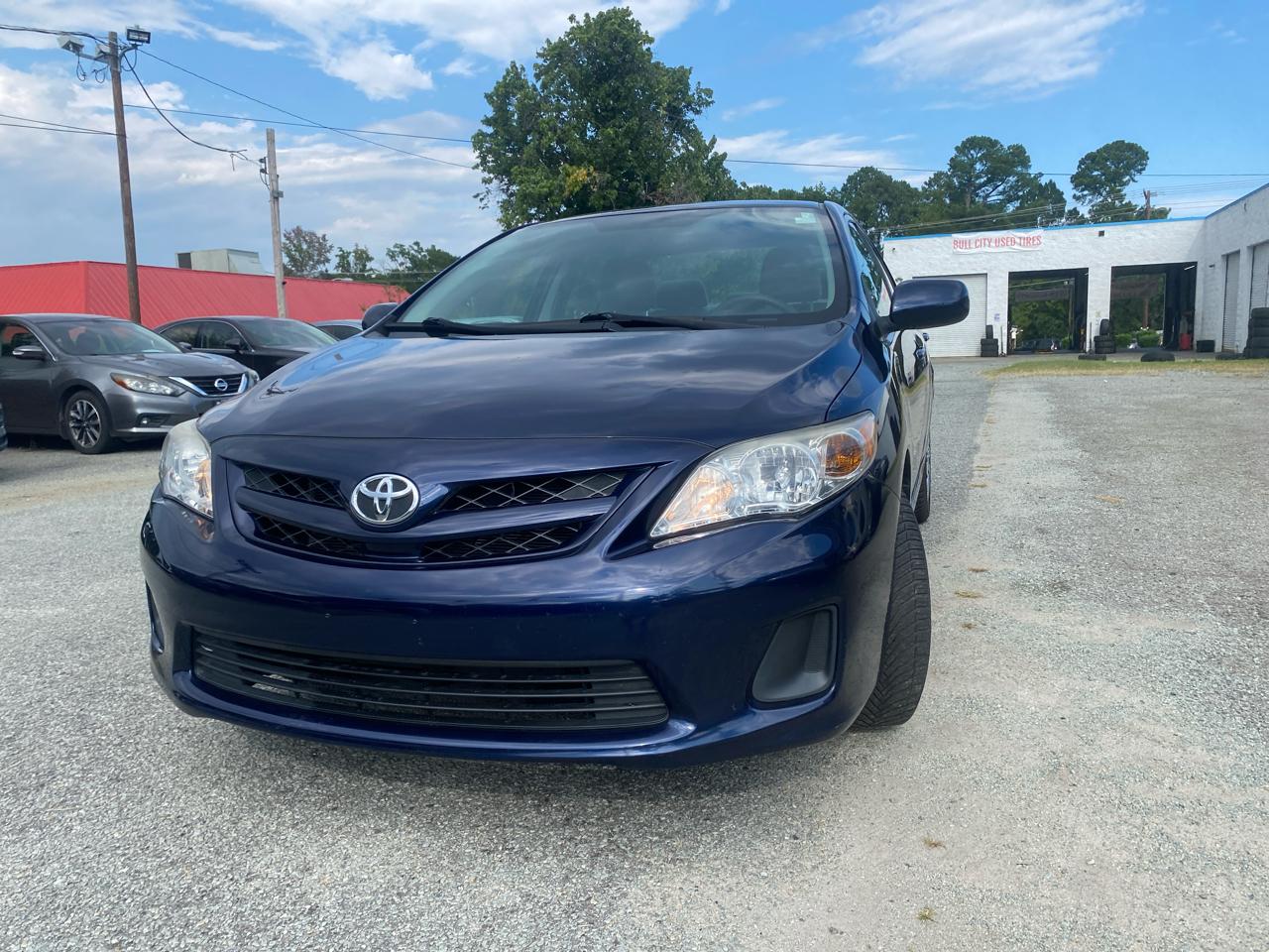 Toyota Corolla LE 4D Sedan 2012