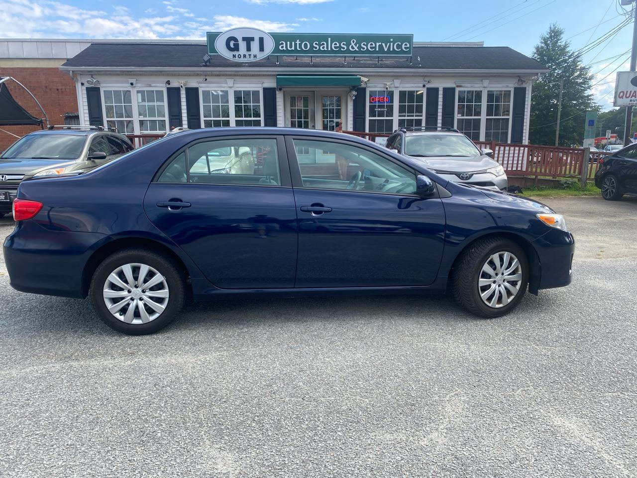 Toyota Corolla LE 4D Sedan 2012