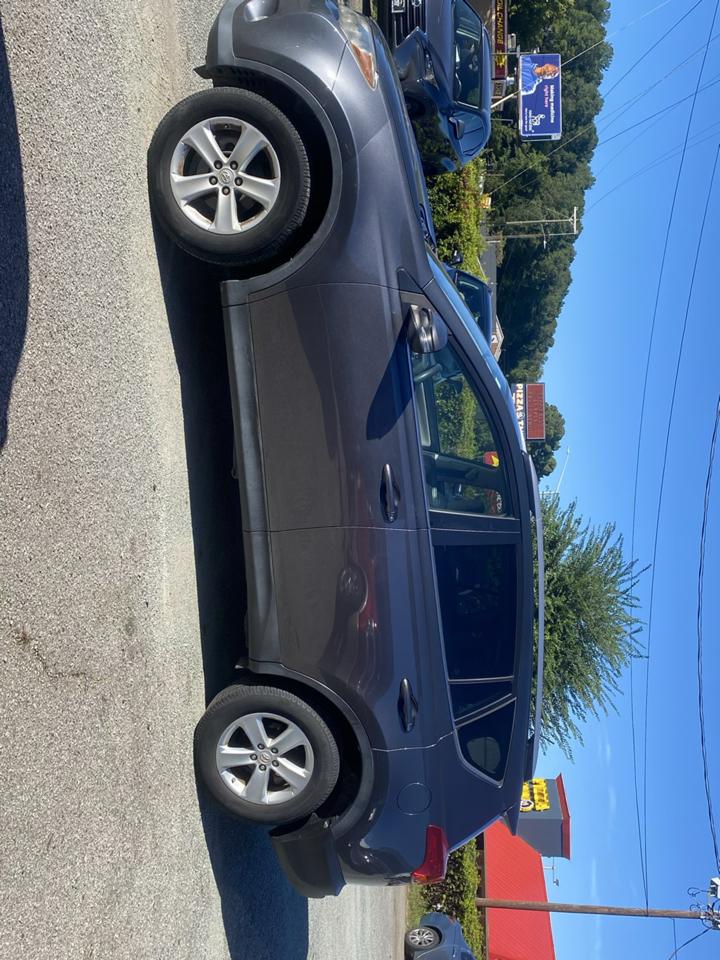 Toyota RAV4 XLE FWD 2014