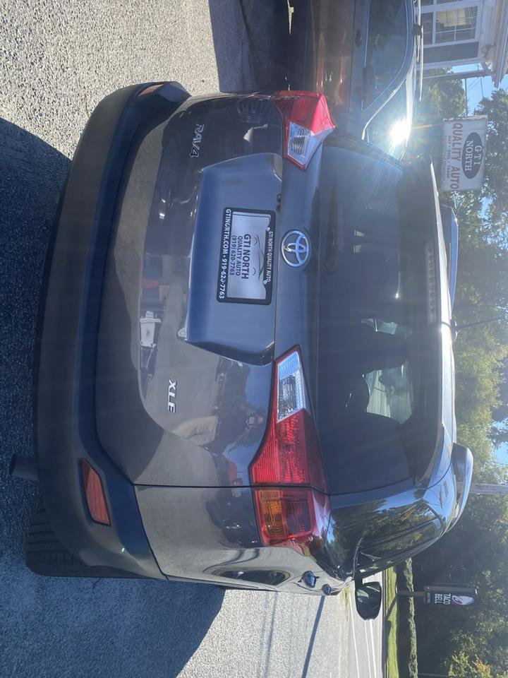 Toyota RAV4 XLE FWD 2014