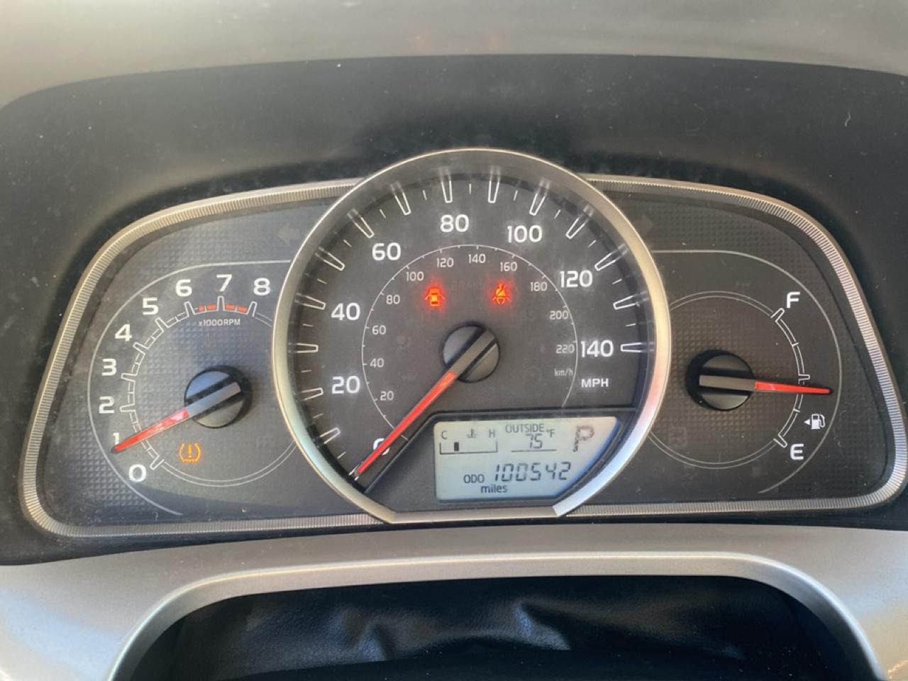 Toyota RAV4 XLE FWD 2014