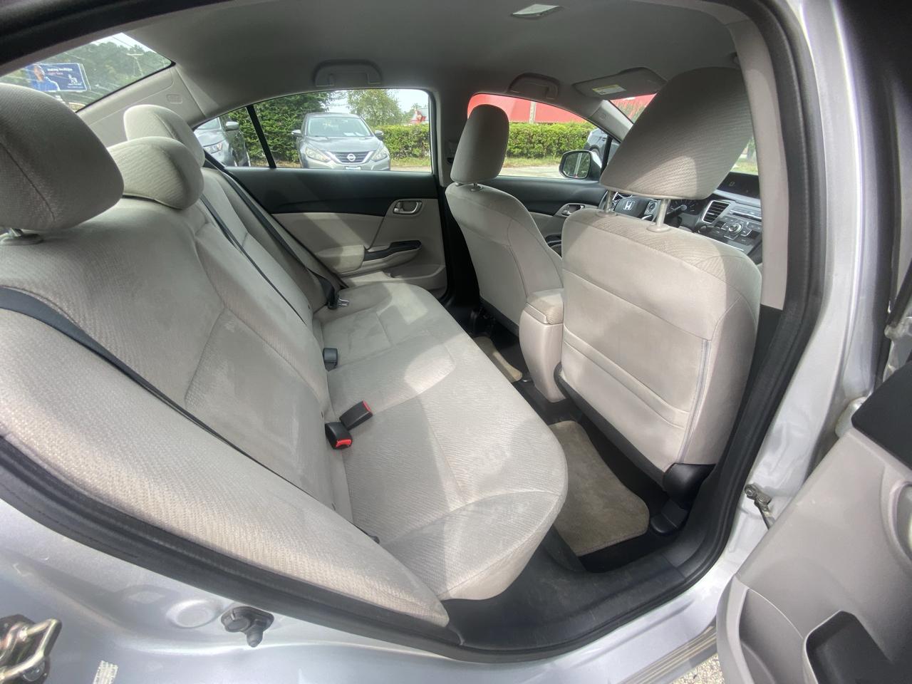 Honda Civic LX Sedan 5-Speed AT 2013