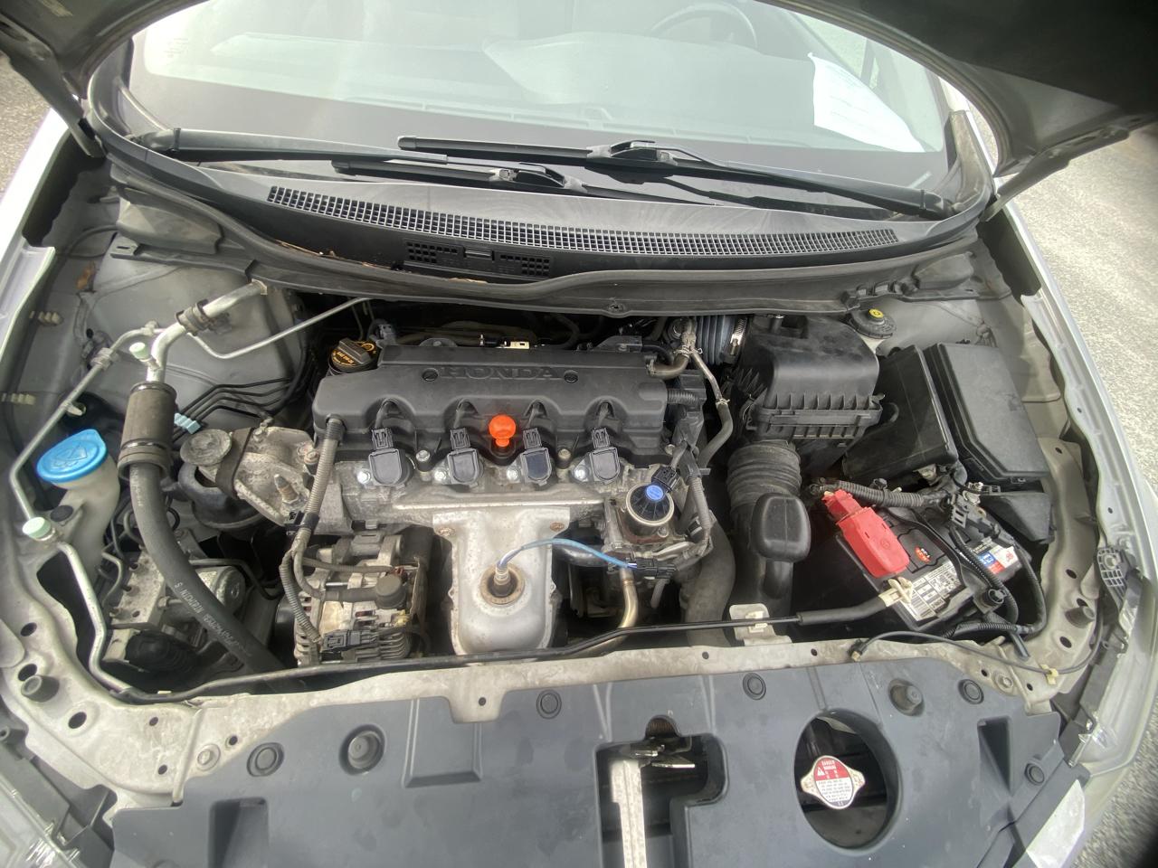 Honda Civic LX Sedan 5-Speed AT 2013
