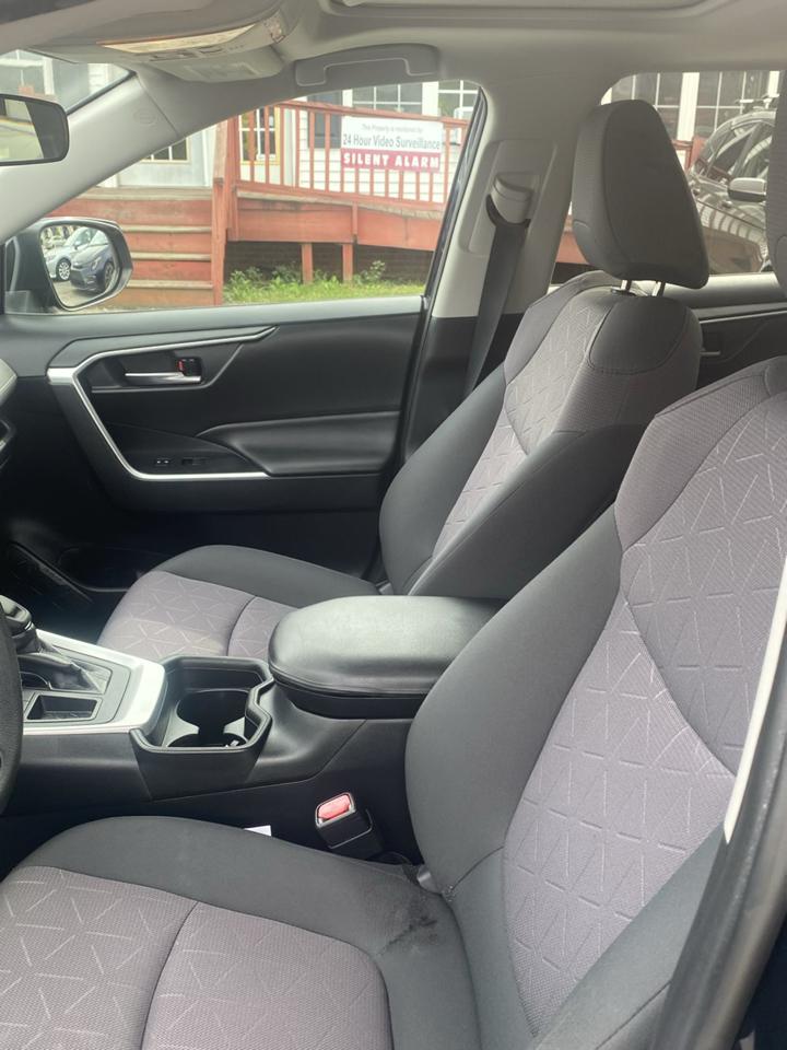 Toyota RAV4 XLE 2019