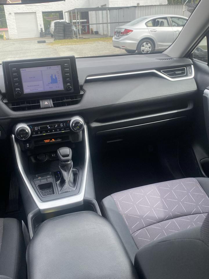 Toyota RAV4 XLE 2019