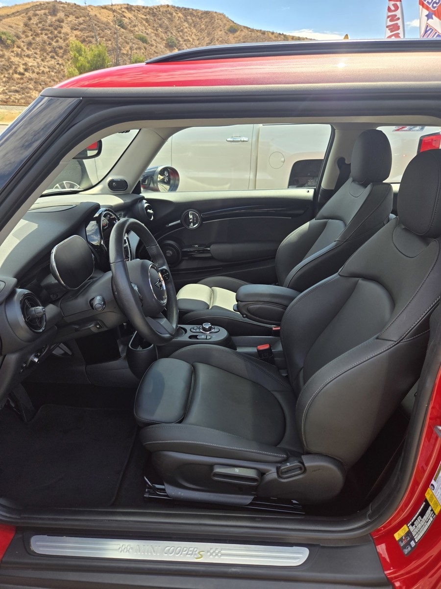 MINI Hardtop 2 Door  2024