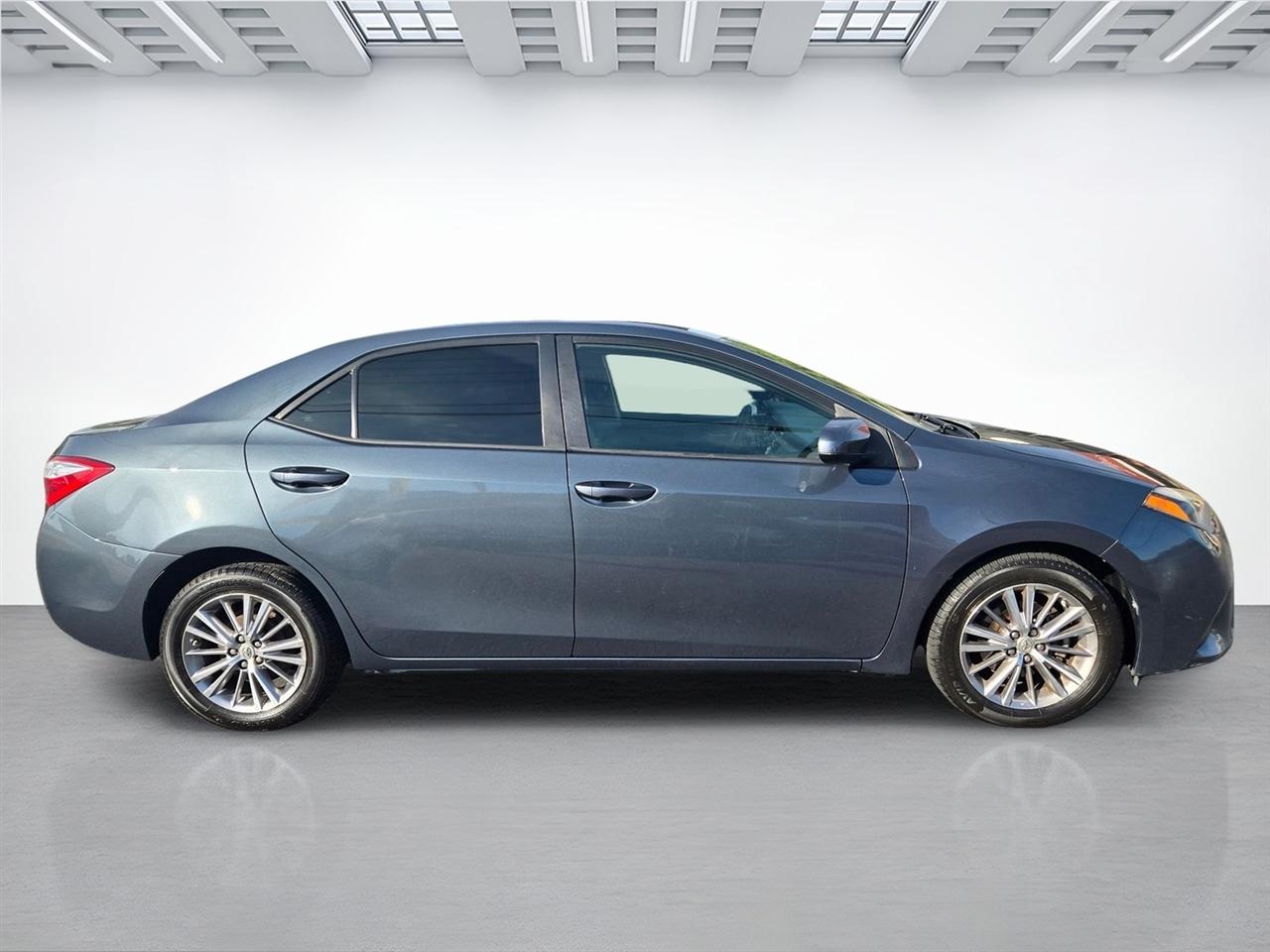 Toyota Corolla  2014