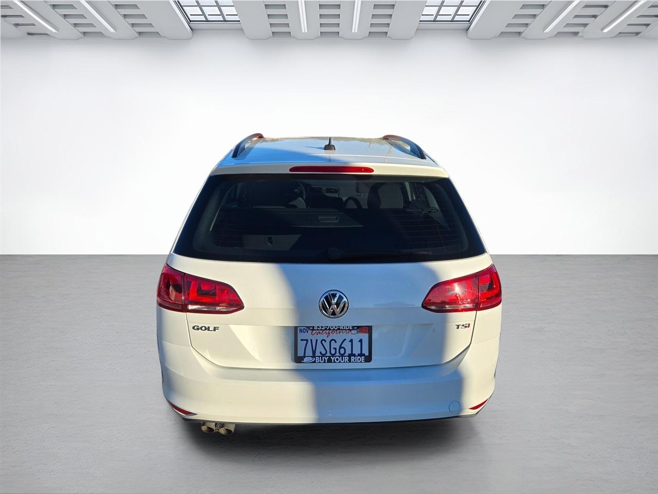 Volkswagen Golf SportWagen  2017