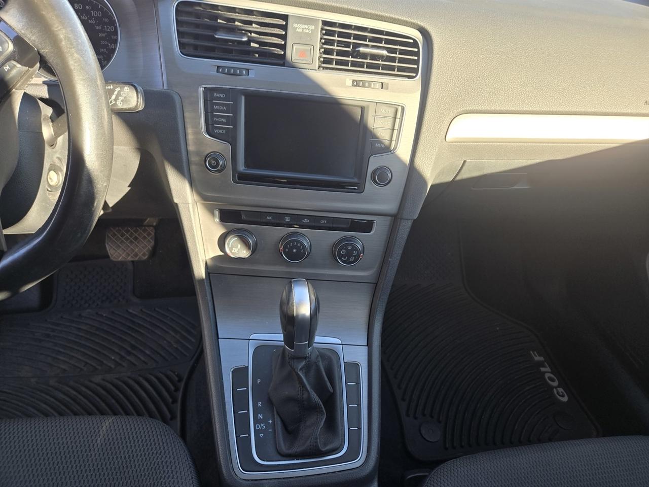 Volkswagen Golf SportWagen  2017