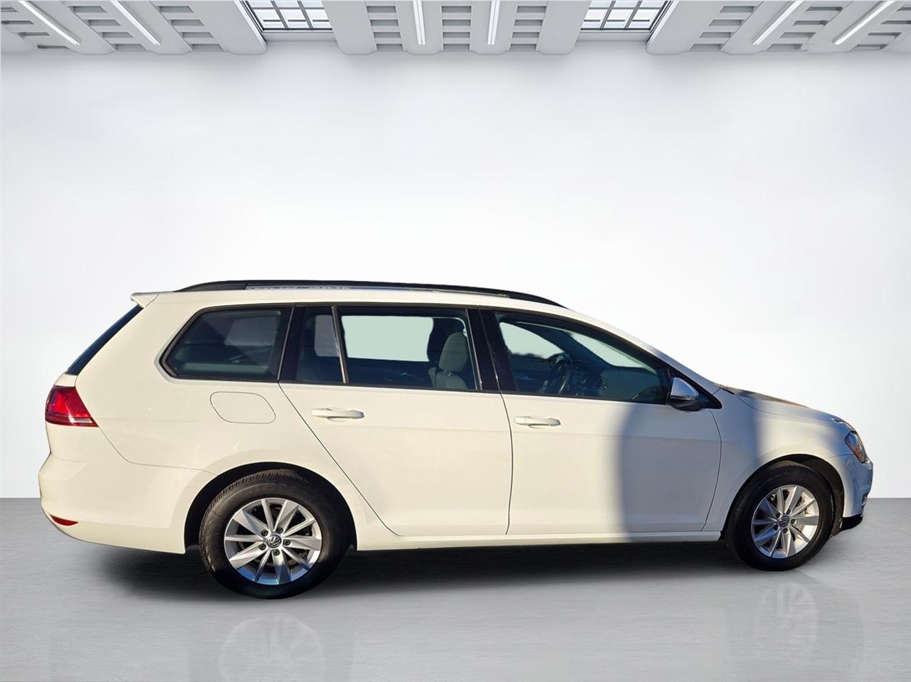 Volkswagen Golf SportWagen  2017