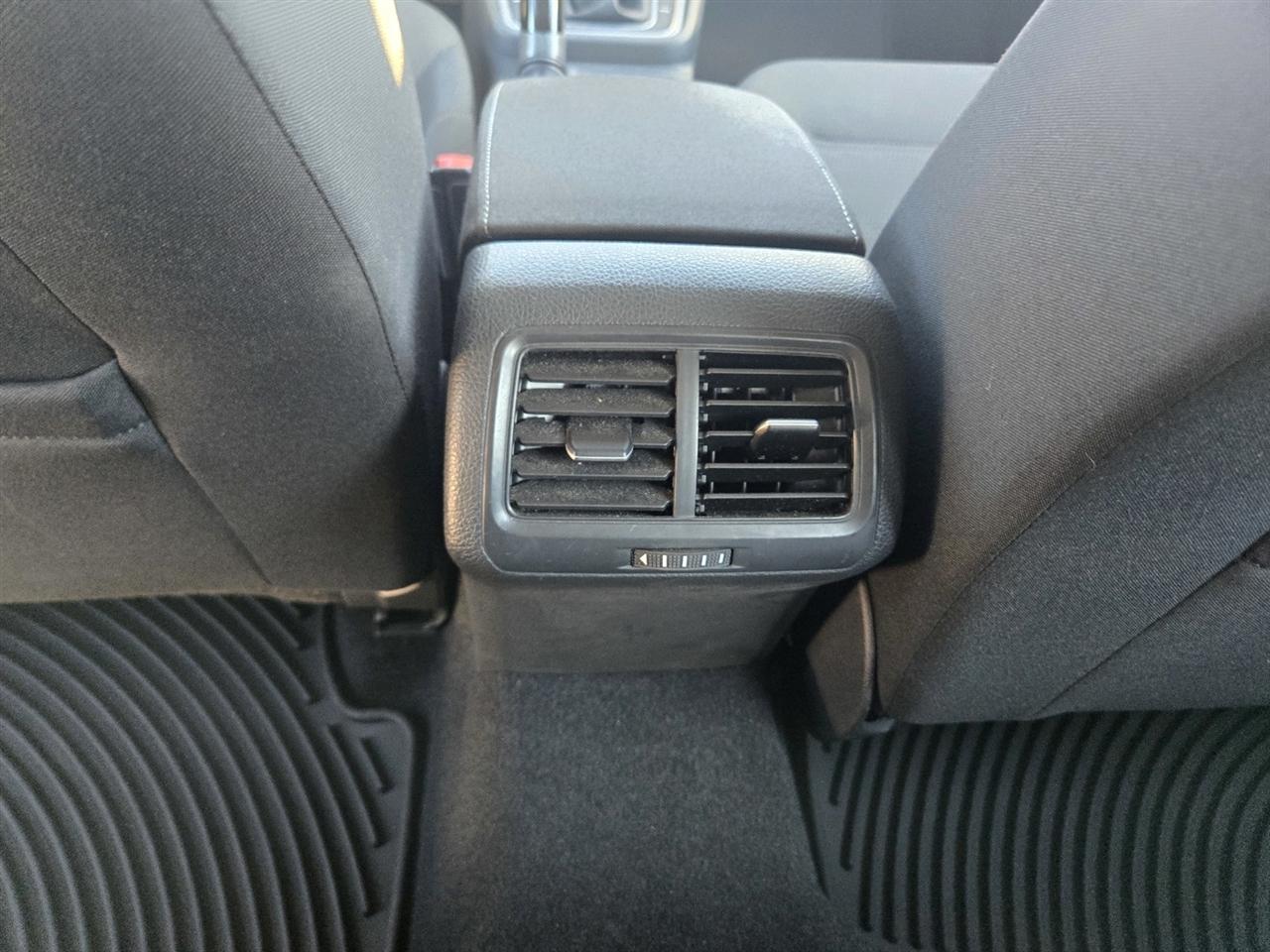 Volkswagen Golf SportWagen  2017