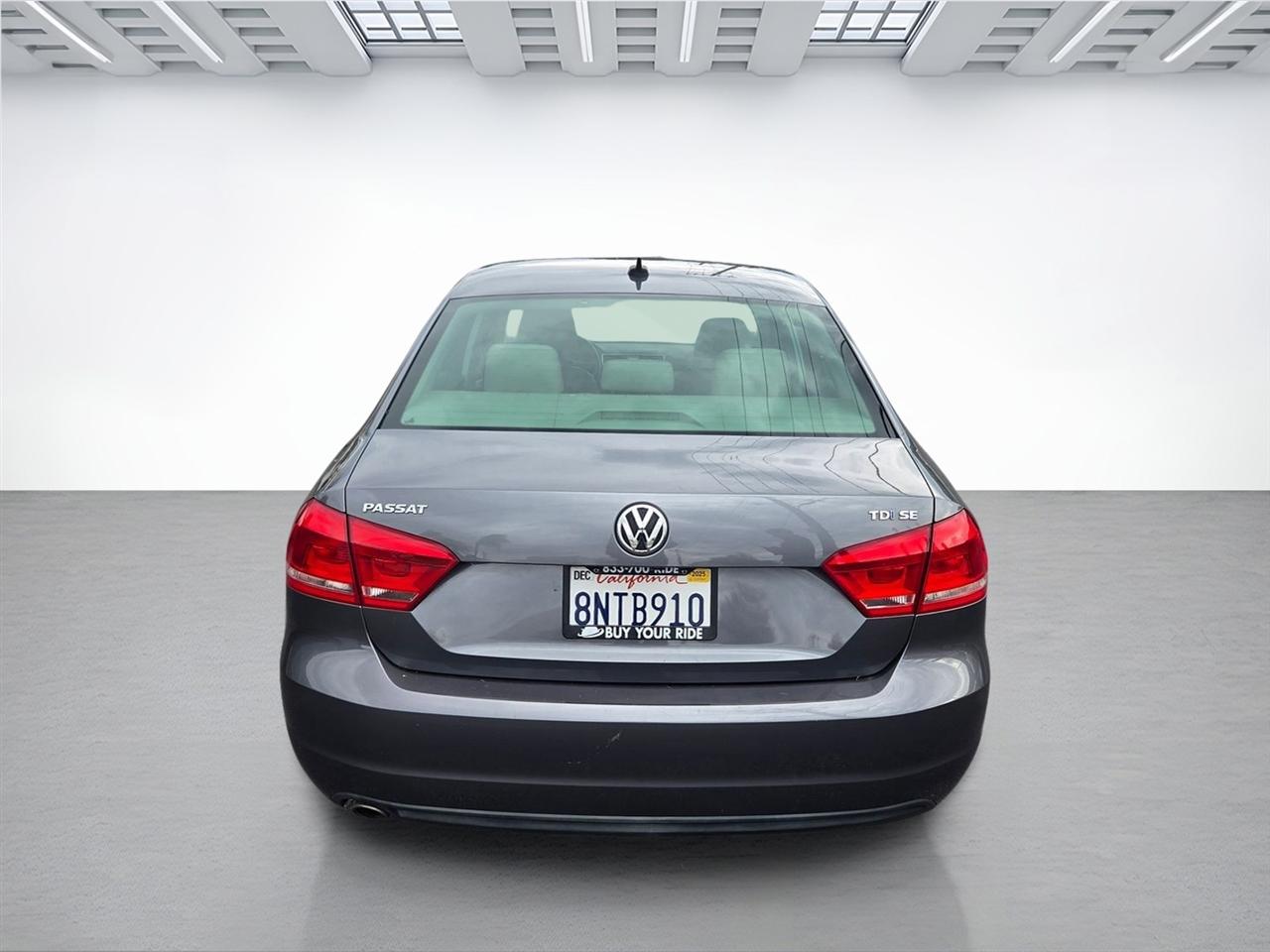 Volkswagen Passat  2014