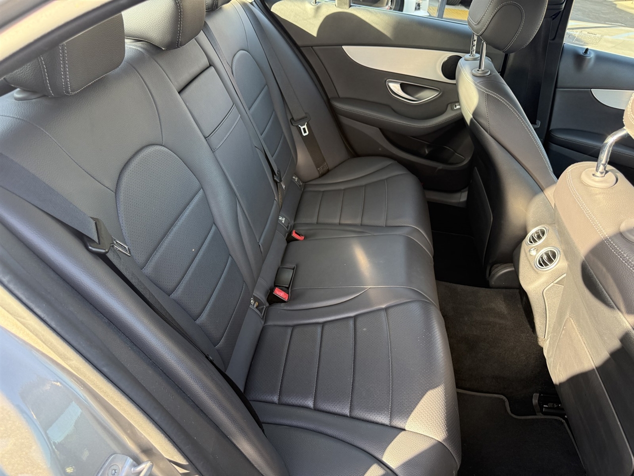 Mercedes-Benz C-Class C300 2019