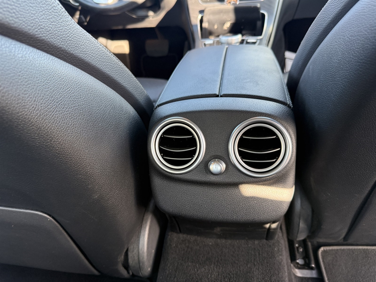 Mercedes-Benz C-Class C300 2019