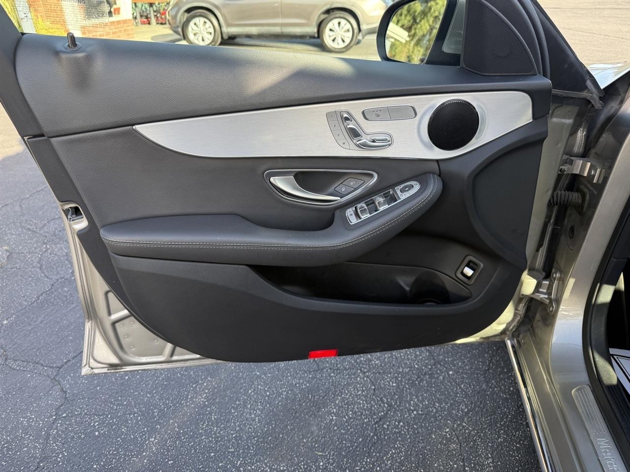 Mercedes-Benz C-Class  2019