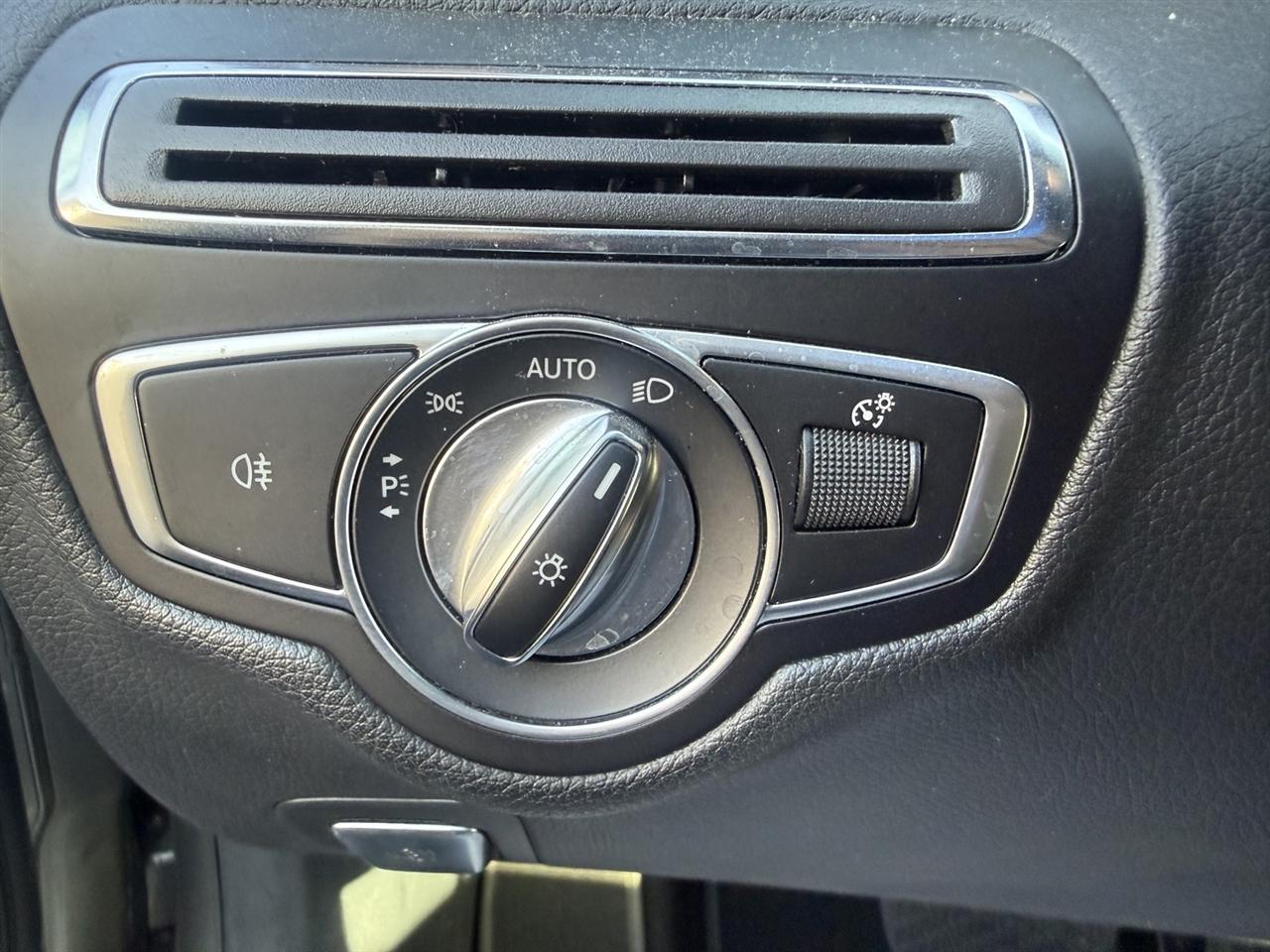 Mercedes-Benz C-Class  2019