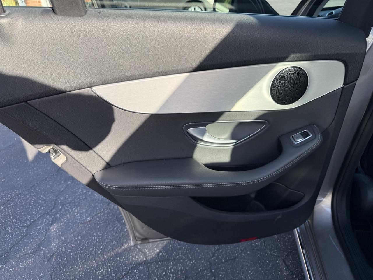 Mercedes-Benz C-Class  2019