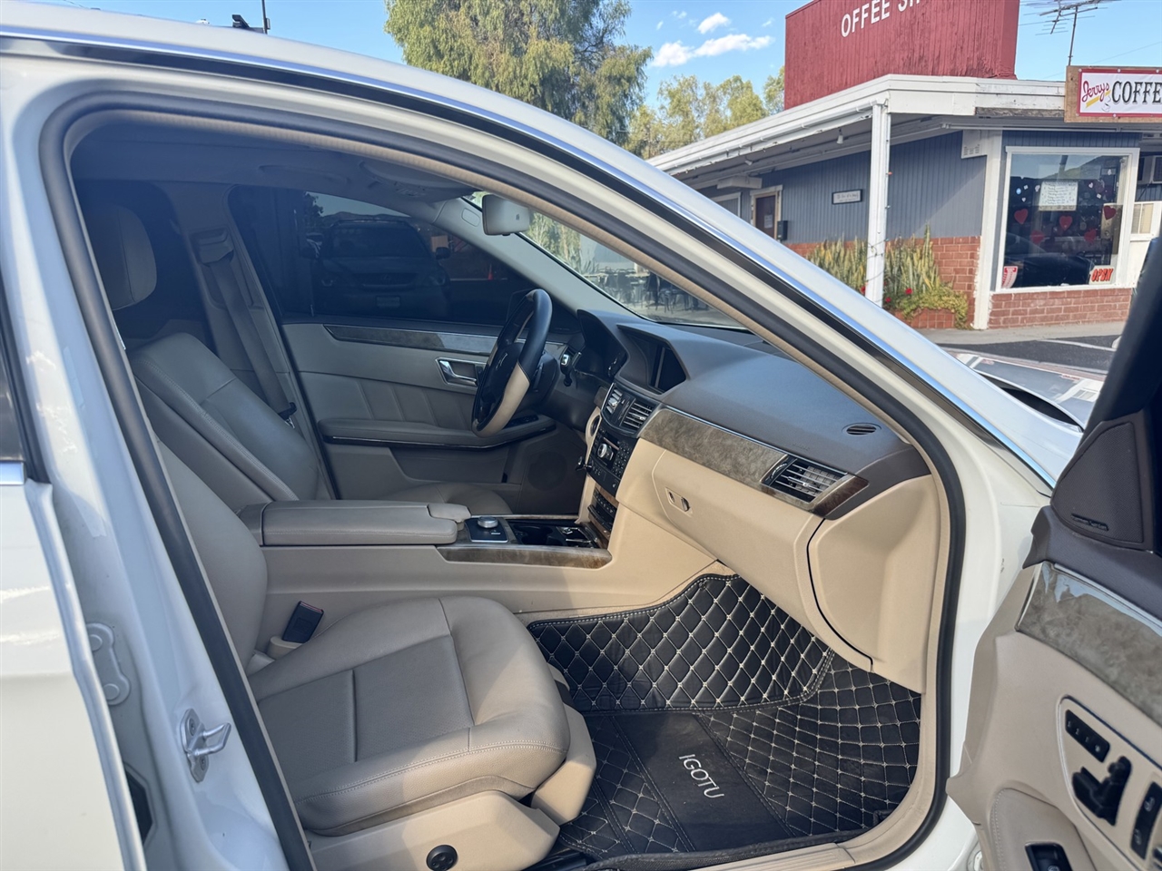 Mercedes-Benz E-Class E350 2011