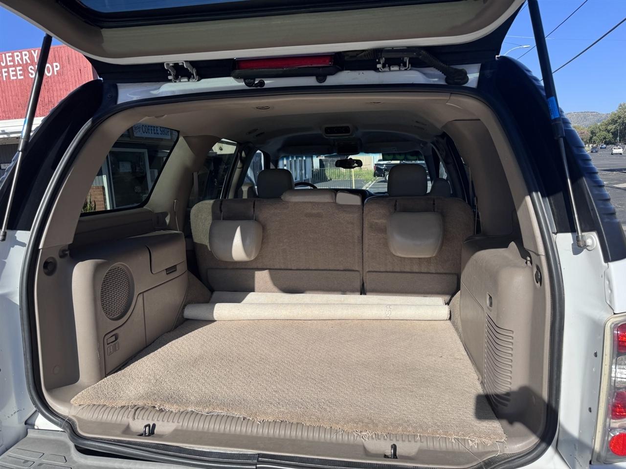 Chevrolet Tahoe  2003