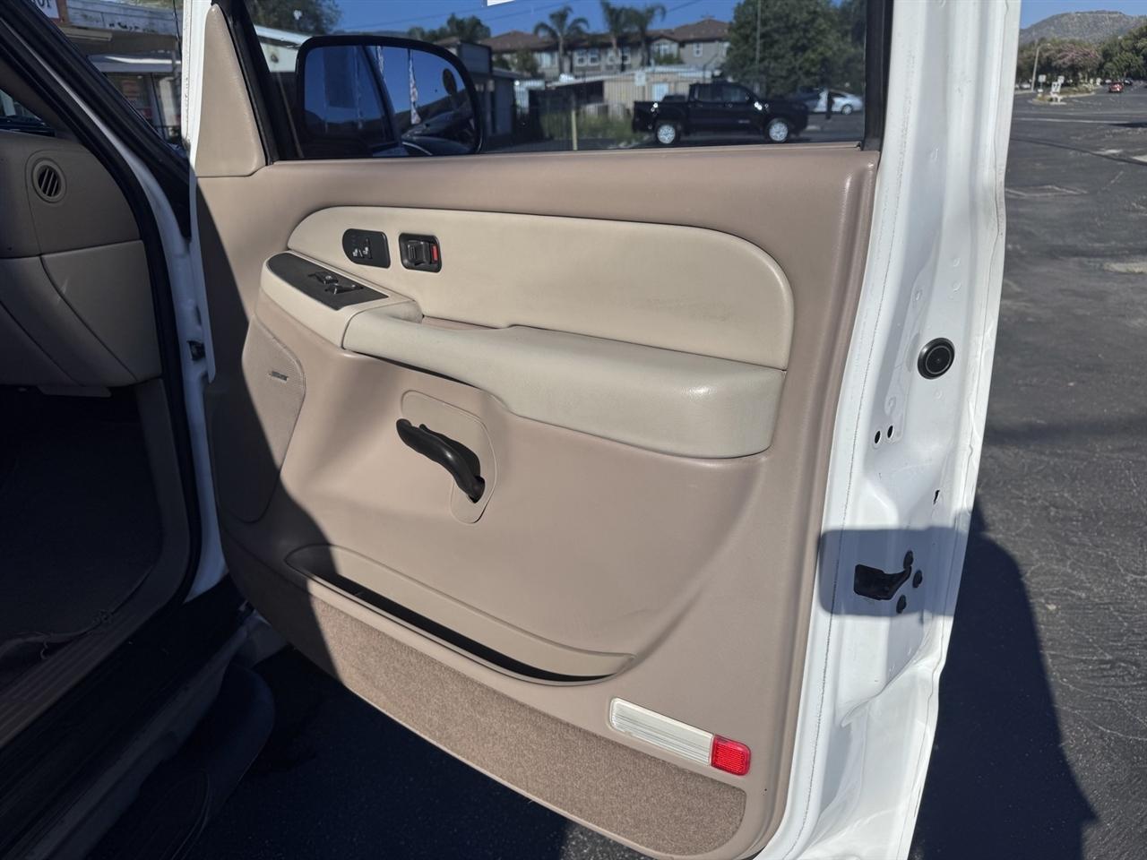 Chevrolet Tahoe  2003