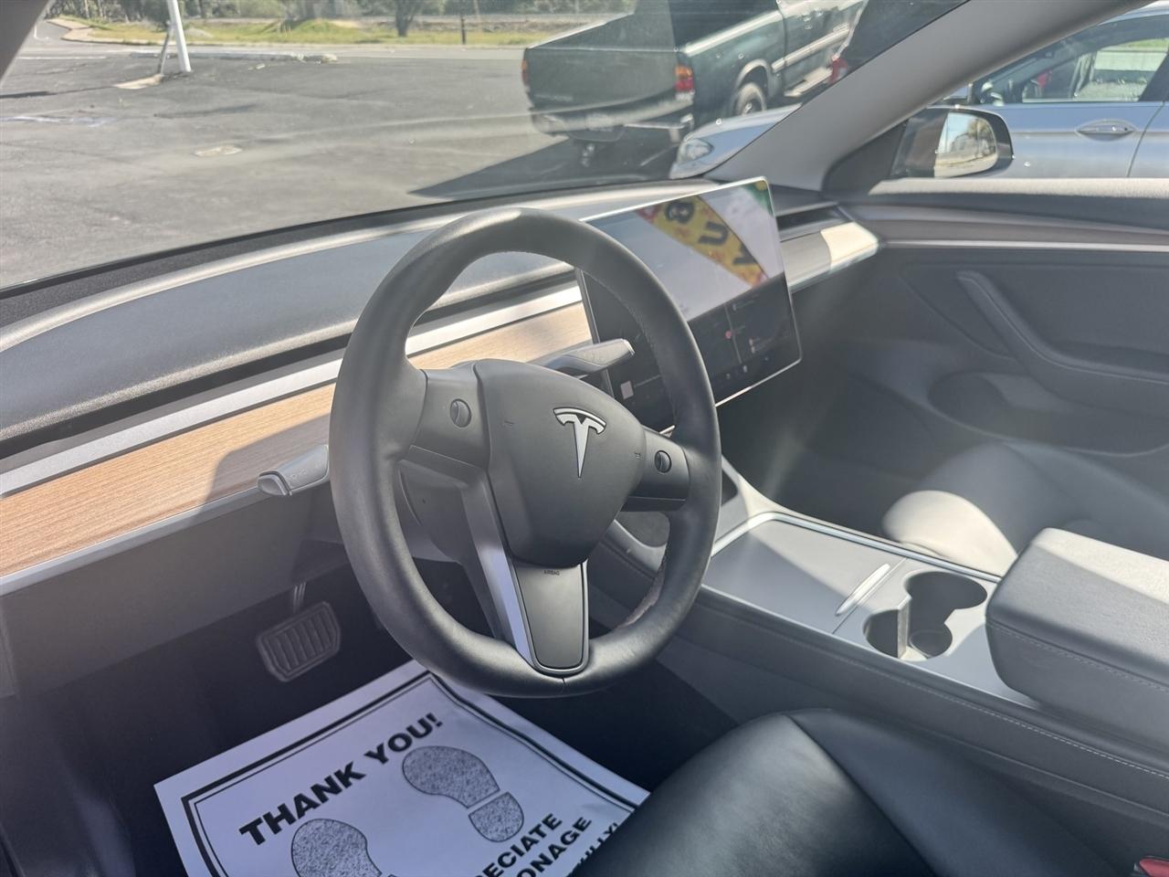 Tesla Model 3  2021