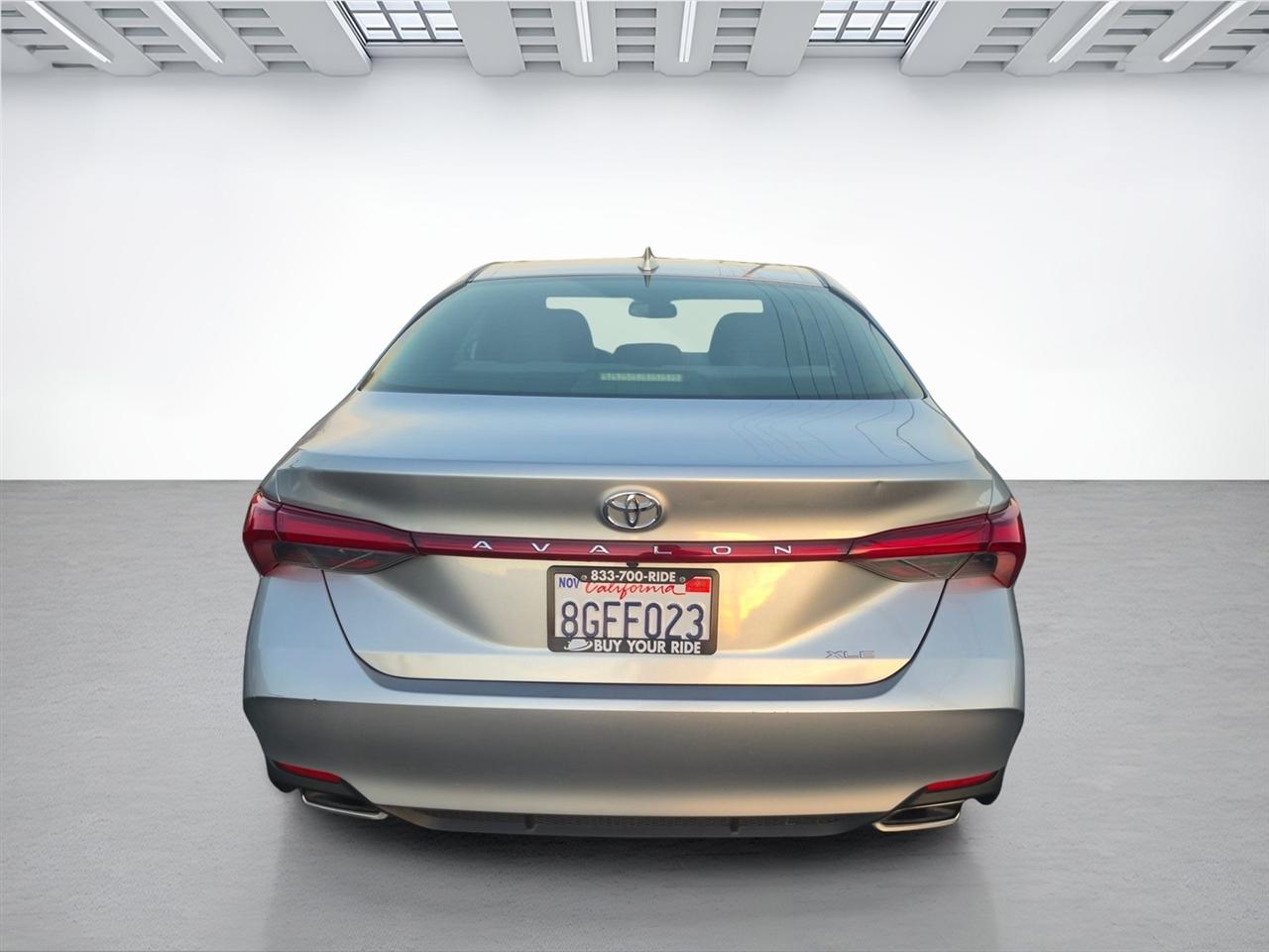 Toyota Avalon  2019