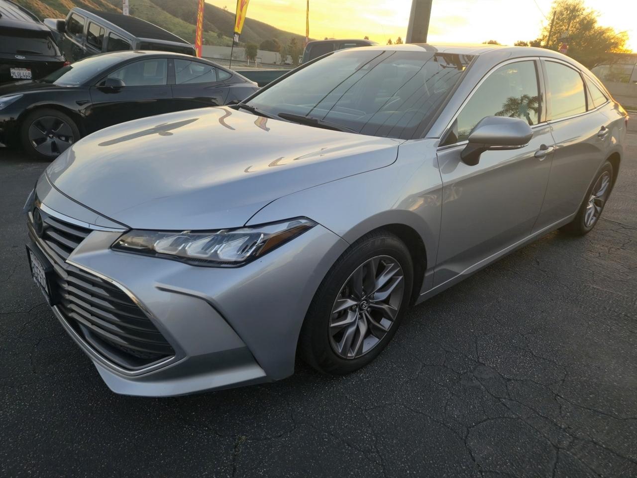 Toyota Avalon  2019