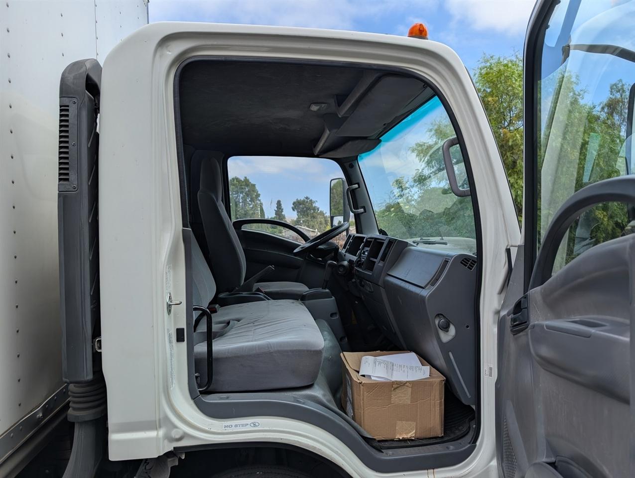 2016 Isuzu NPR HD - Photo 15