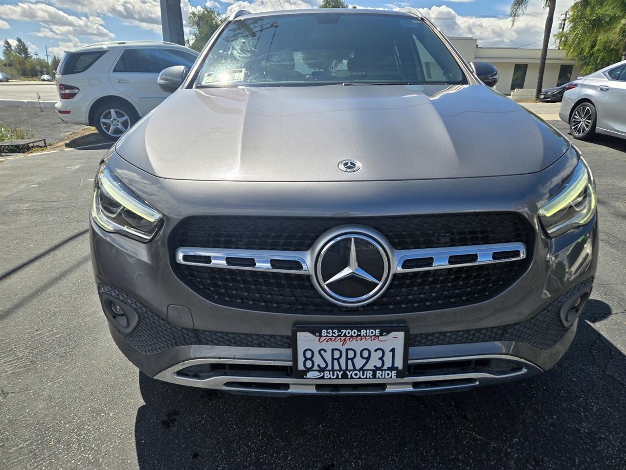 Mercedes-Benz GLA  2021