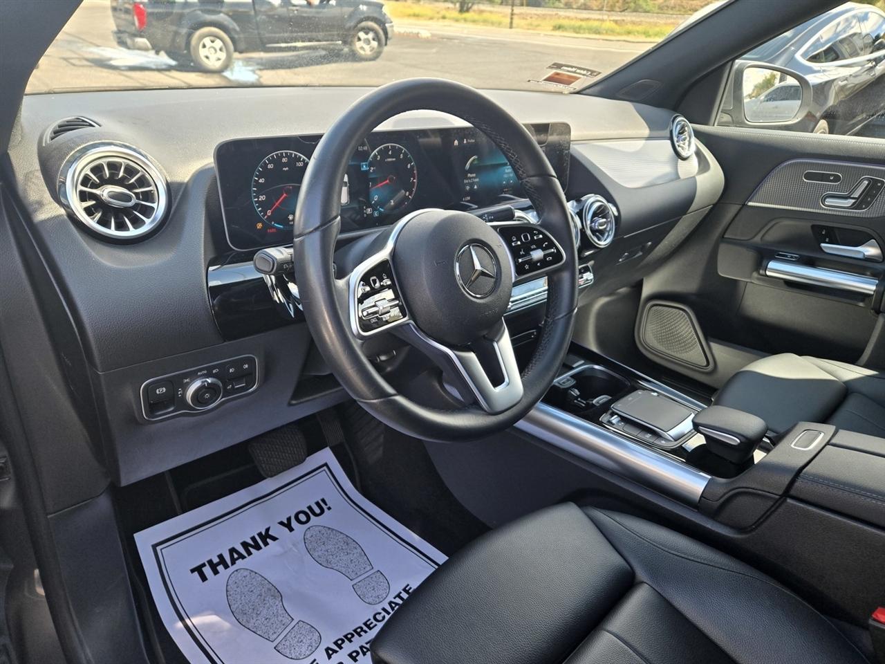 Mercedes-Benz GLA  2021