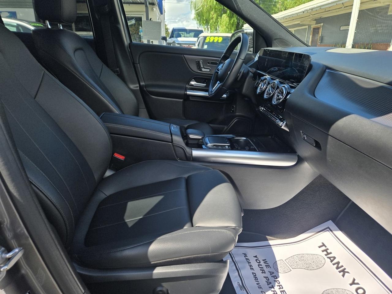 Mercedes-Benz GLA  2021