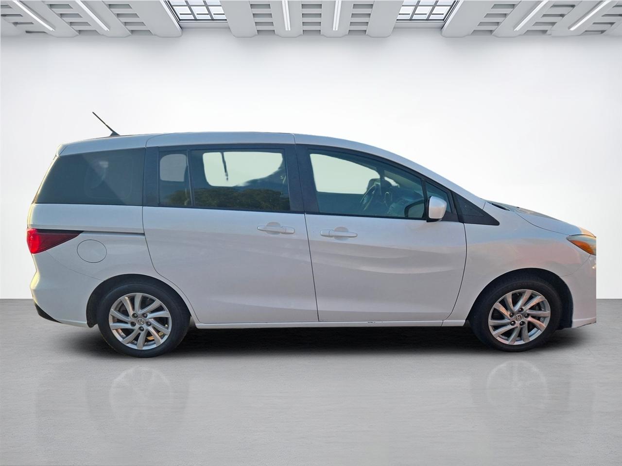 Mazda MAZDA5  2012