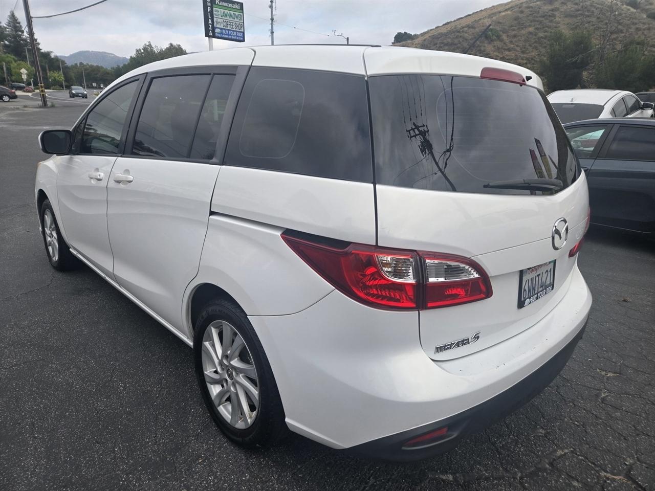 Mazda MAZDA5 Sport 2012