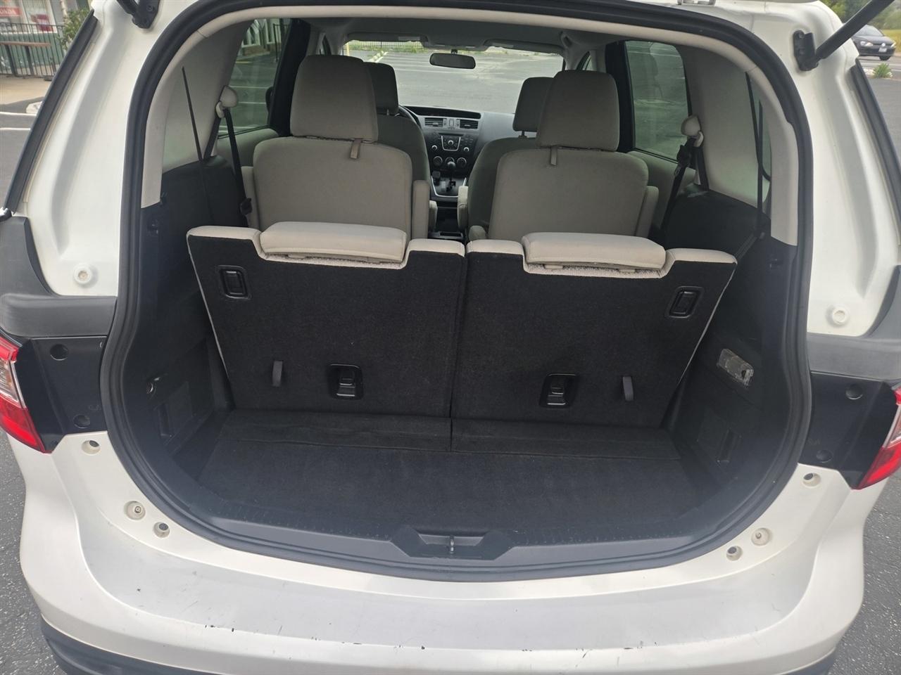 Mazda MAZDA5 Sport 2012