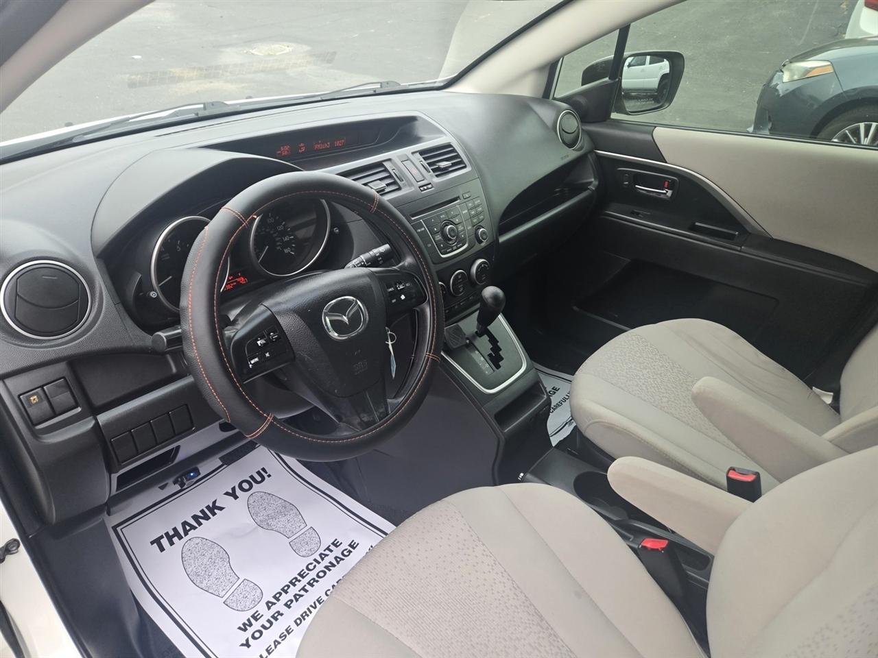 Mazda MAZDA5 Sport 2012