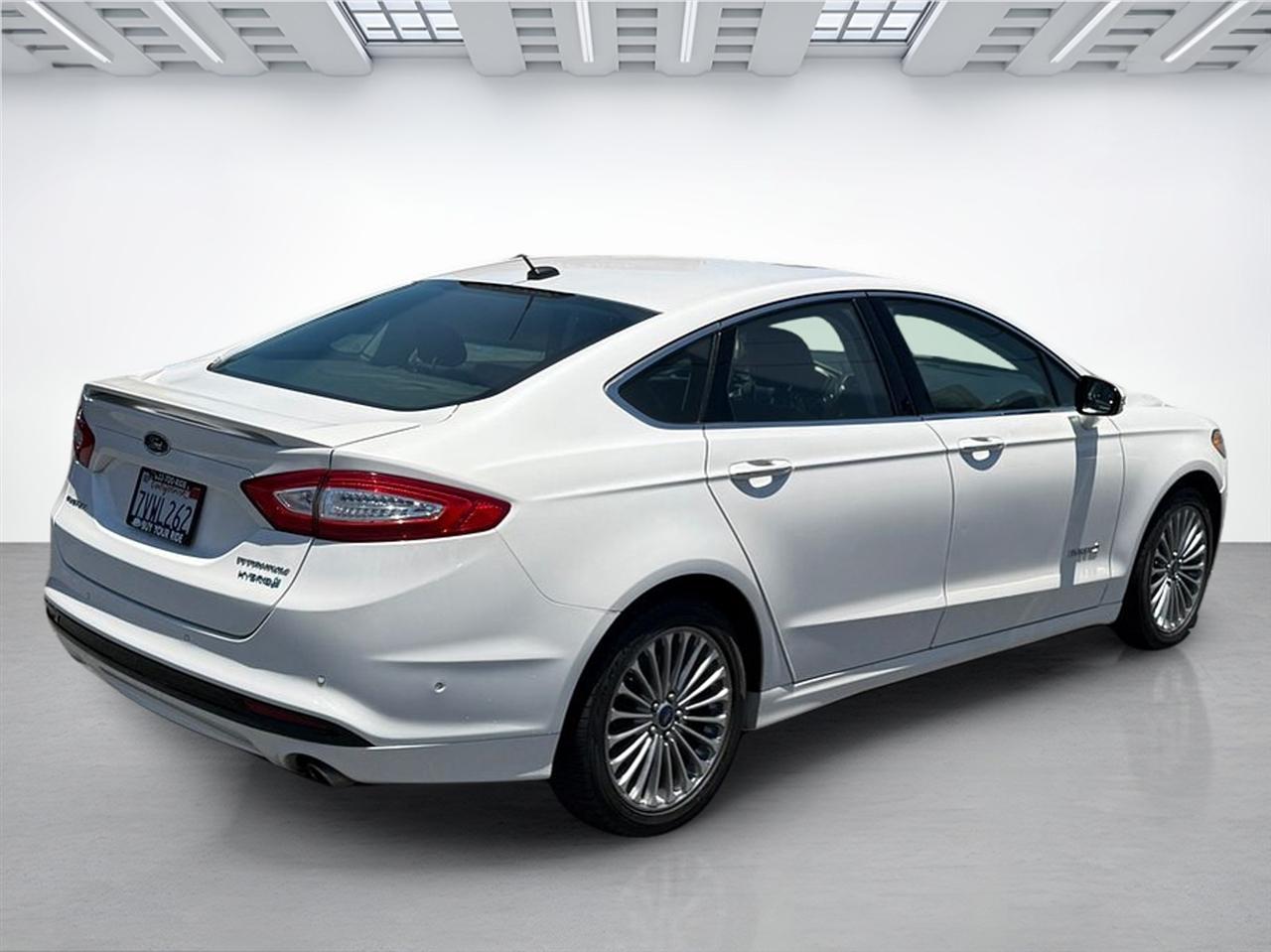 Ford Fusion  2013