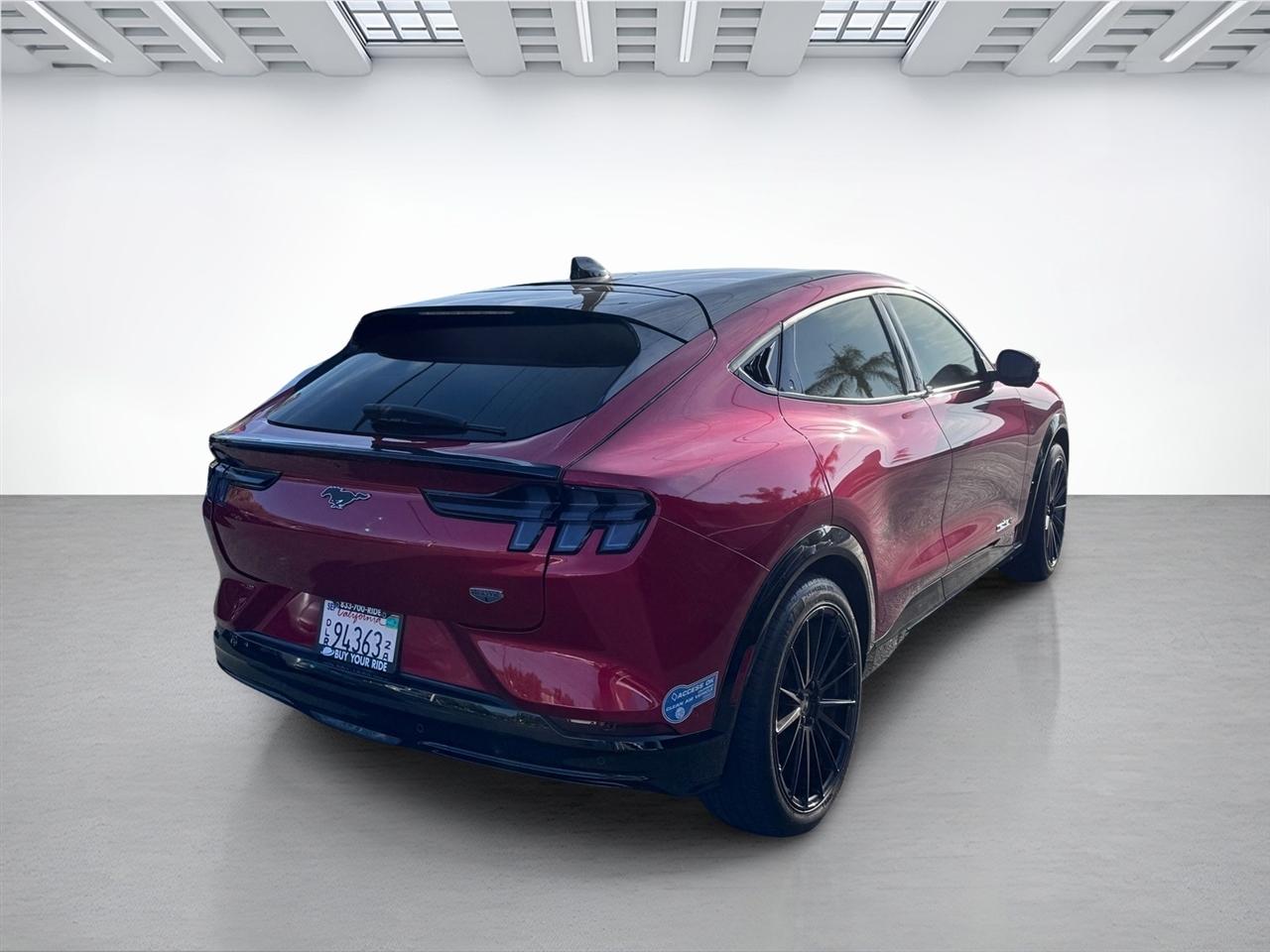 Ford Mustang Mach-E  2021