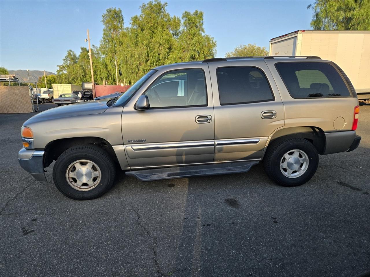 GMC Yukon  2003