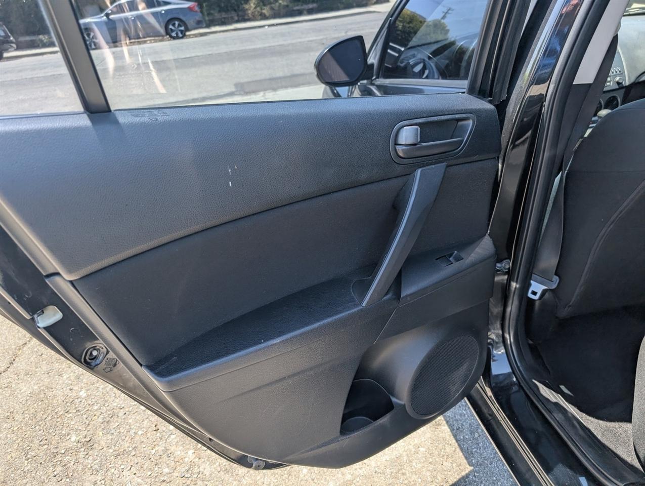 Mazda MAZDA3  2010