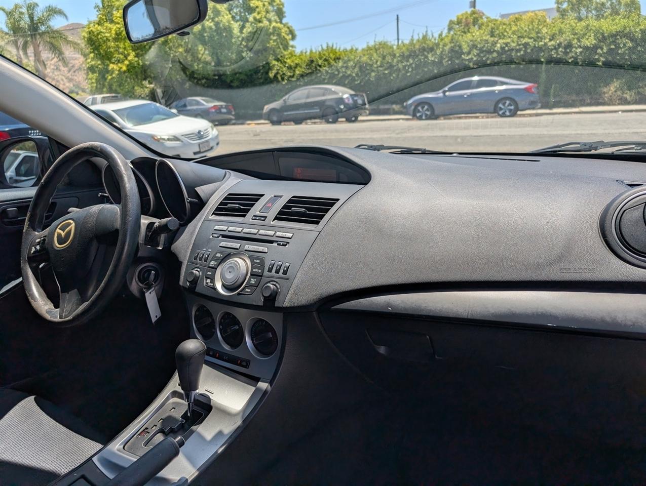 Mazda MAZDA3  2010