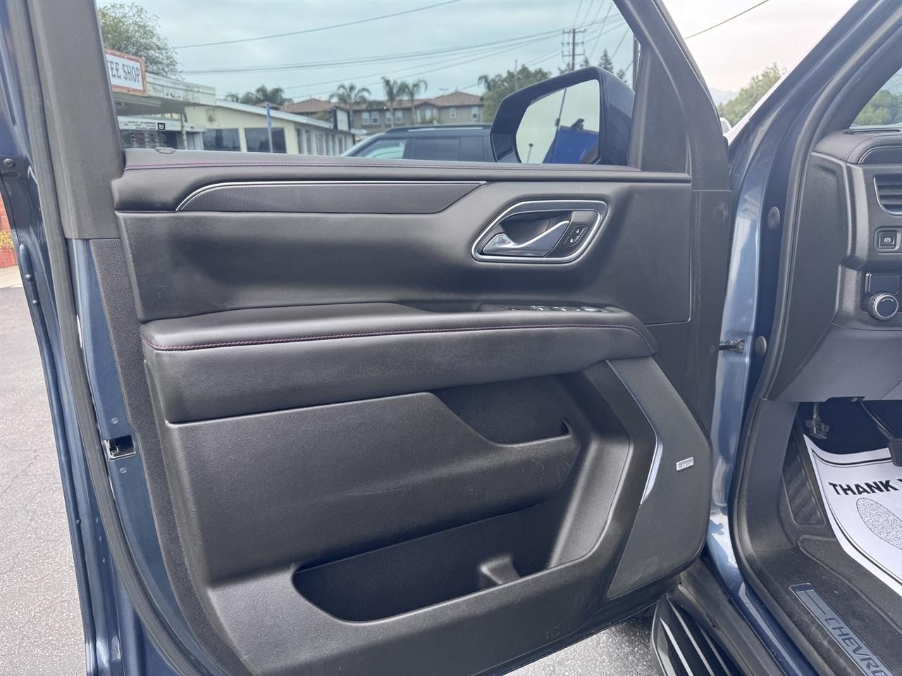 Chevrolet Suburban  2021