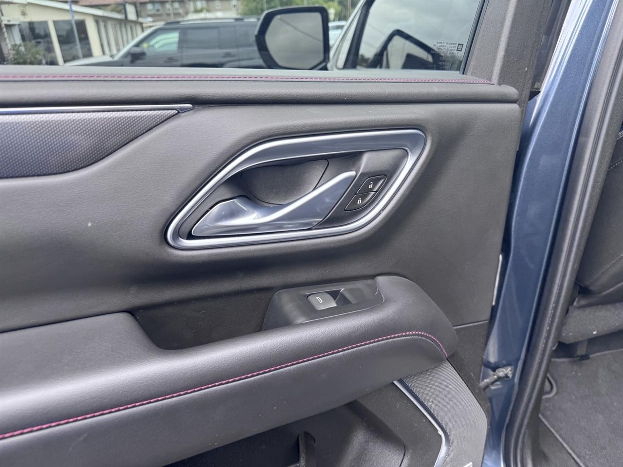 Chevrolet Suburban  2021