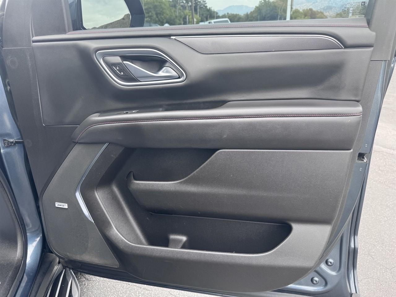 Chevrolet Suburban  2021