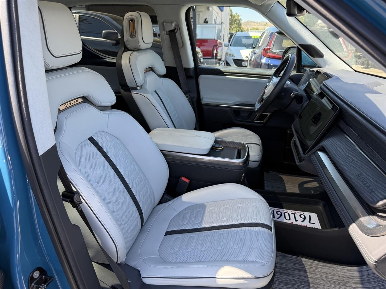 Rivian R1T Adventure 2022