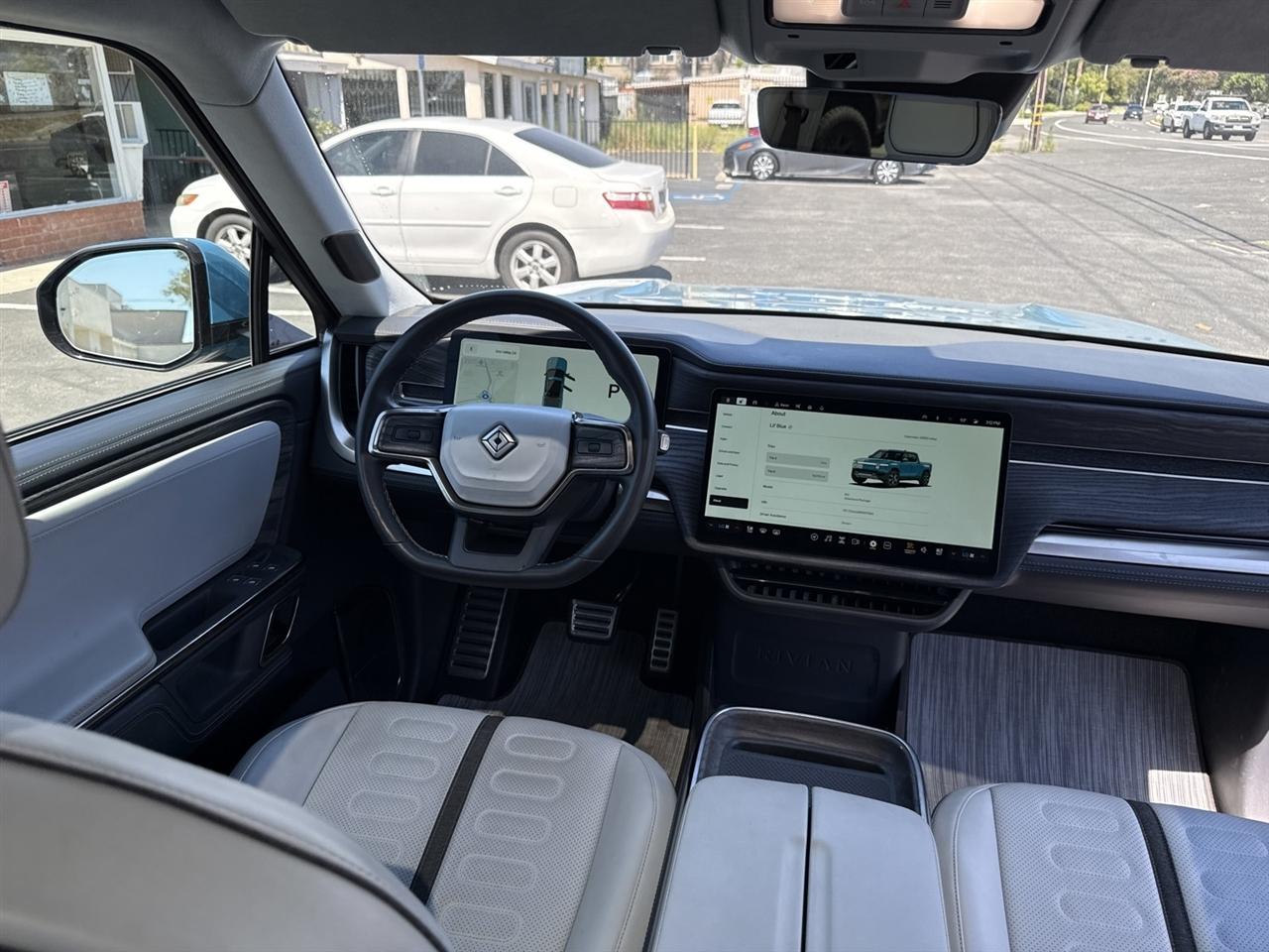 Rivian R1T Adventure 2022