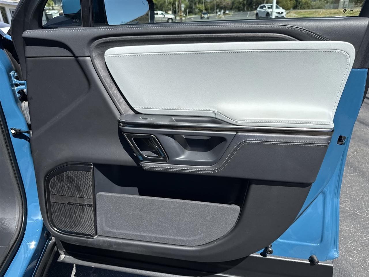 Rivian R1T Adventure 2022