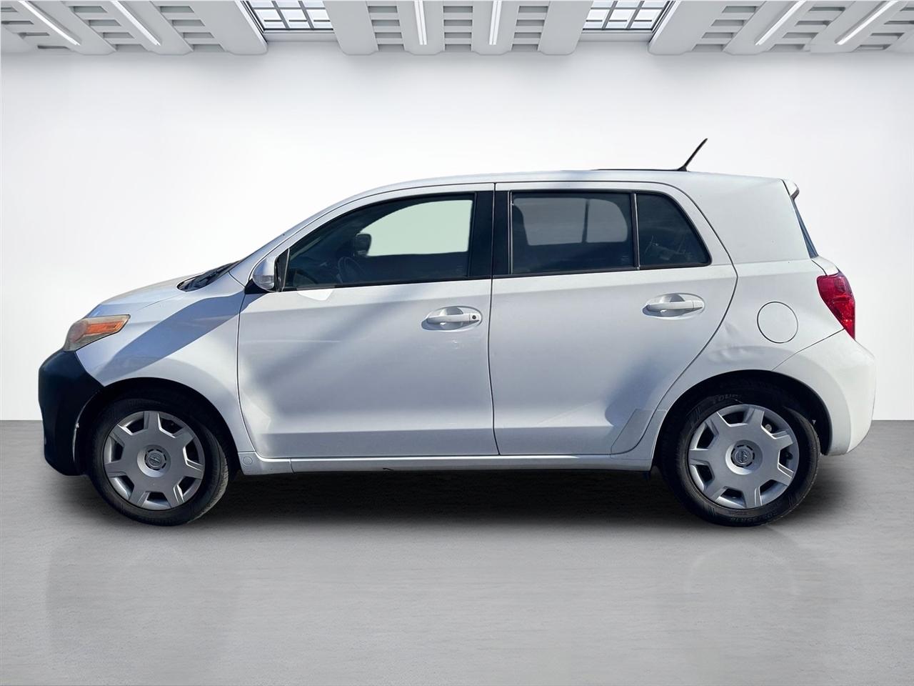 Scion xD  2009