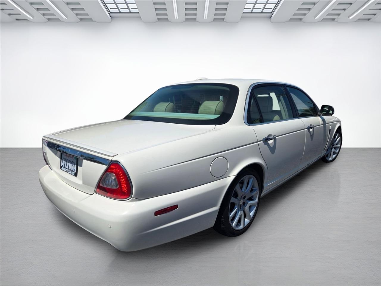 Jaguar XJ  2008