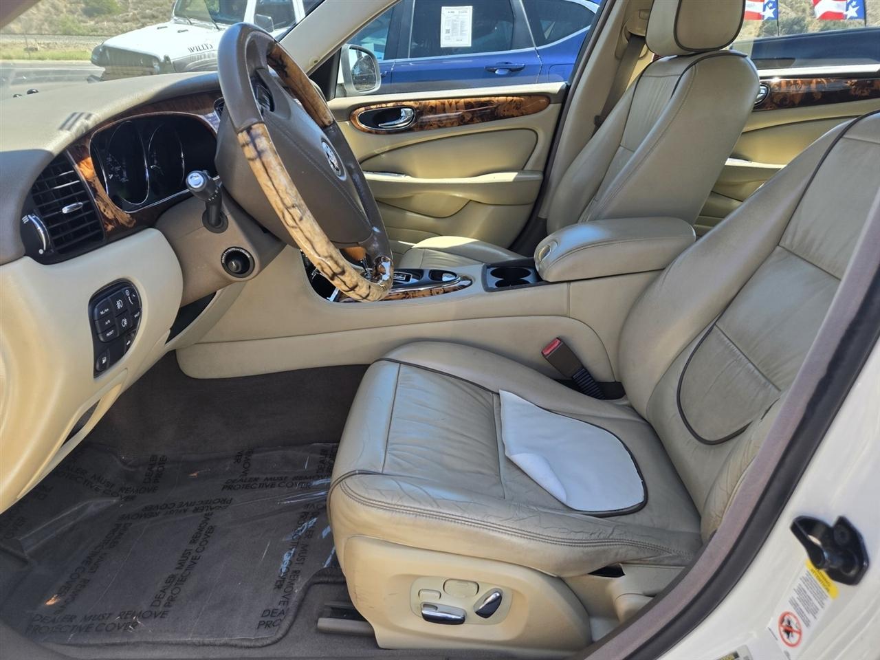 Jaguar XJ  2008